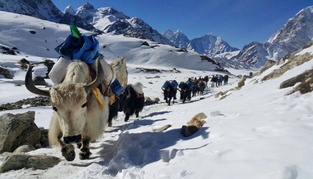 Trek To Everest Camp During September: Weather, Travel Tips, and Others