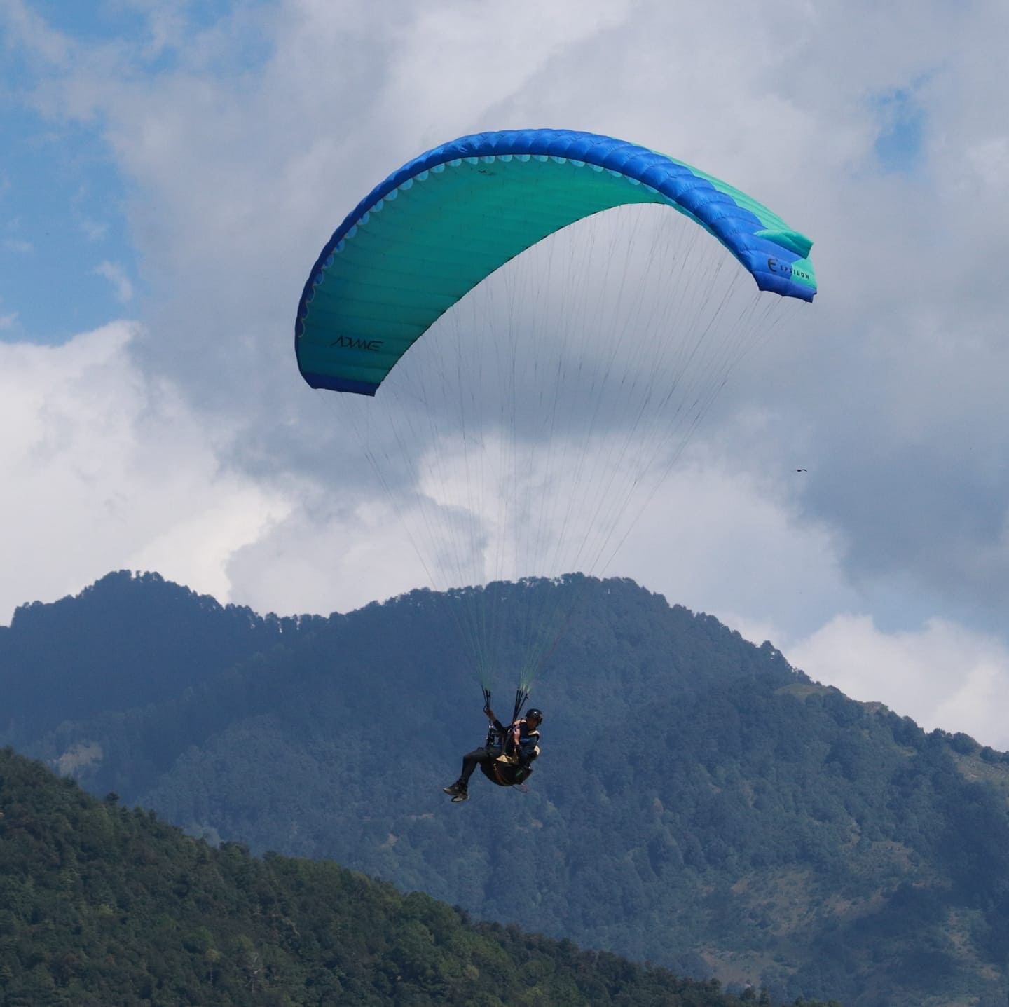 paragliding in Kalimpong